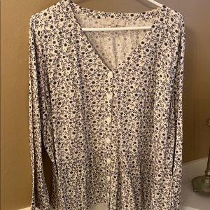 Off-white and navy V-neck blouse loft plus 18